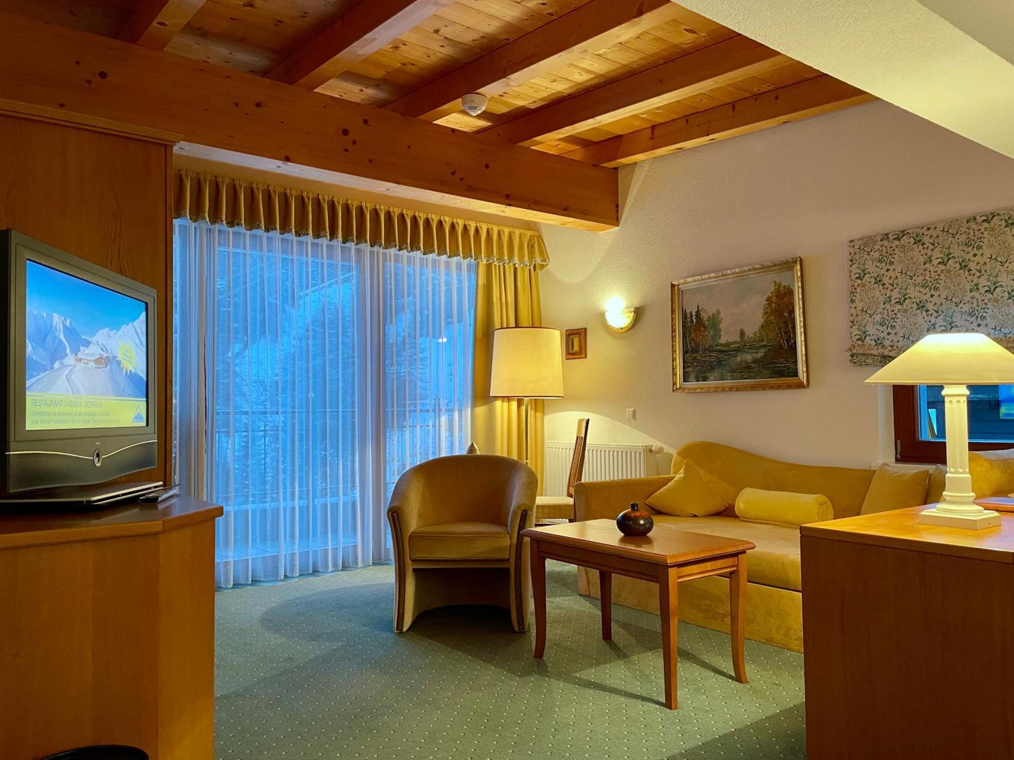 Hotel Garni Zerzer Serfaus Ngoại thất bức ảnh