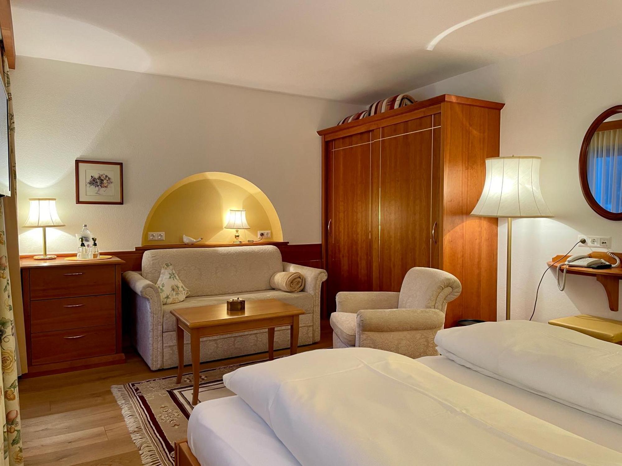 Hotel Garni Zerzer Serfaus Ngoại thất bức ảnh