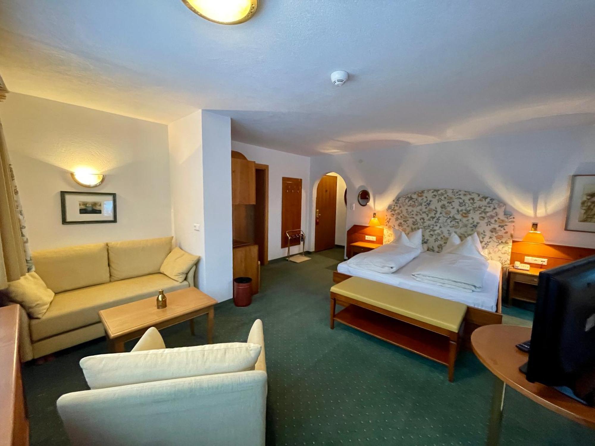 Hotel Garni Zerzer Serfaus Ngoại thất bức ảnh